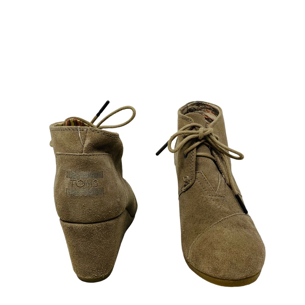 Toms Brown lace up boots